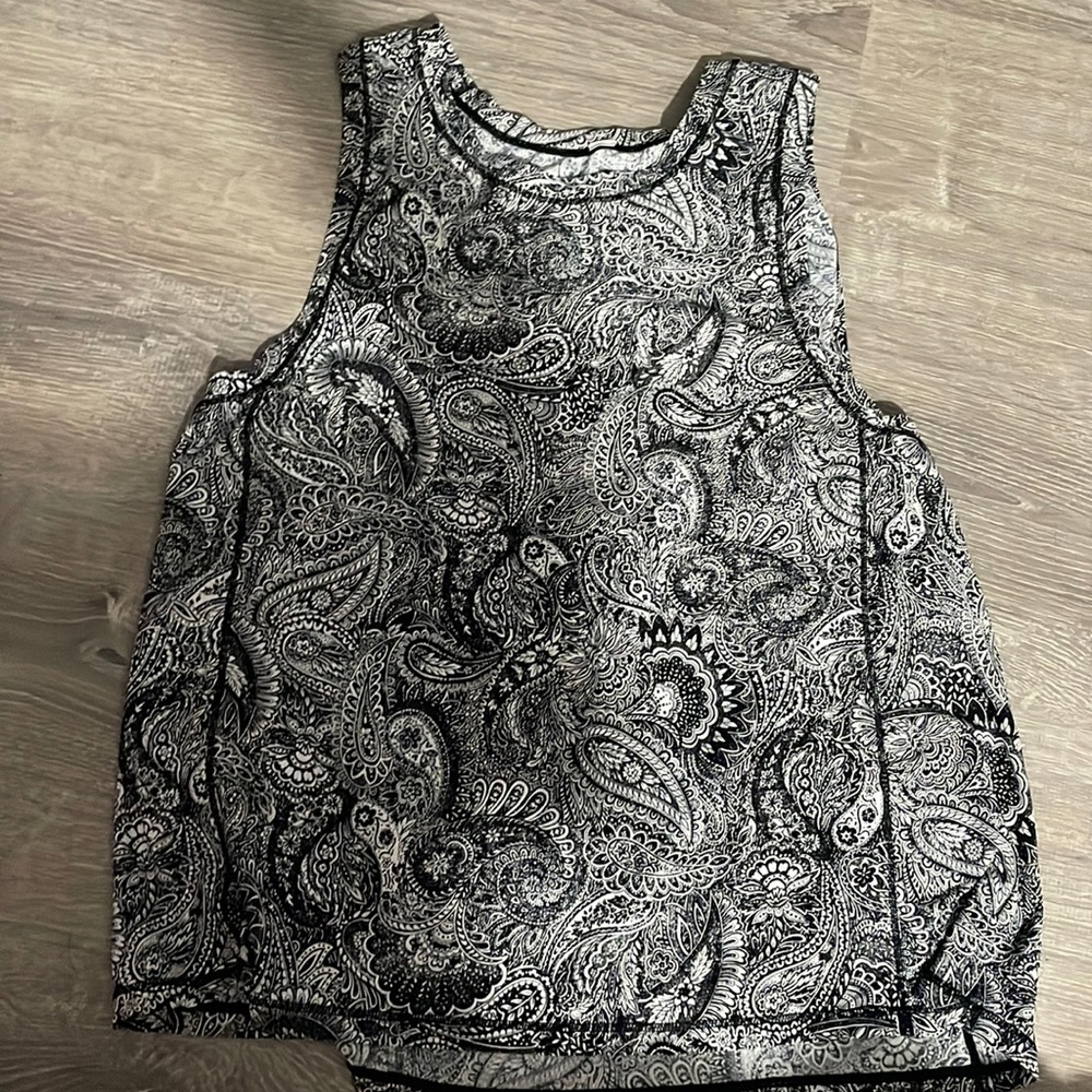 Lululemon tank top